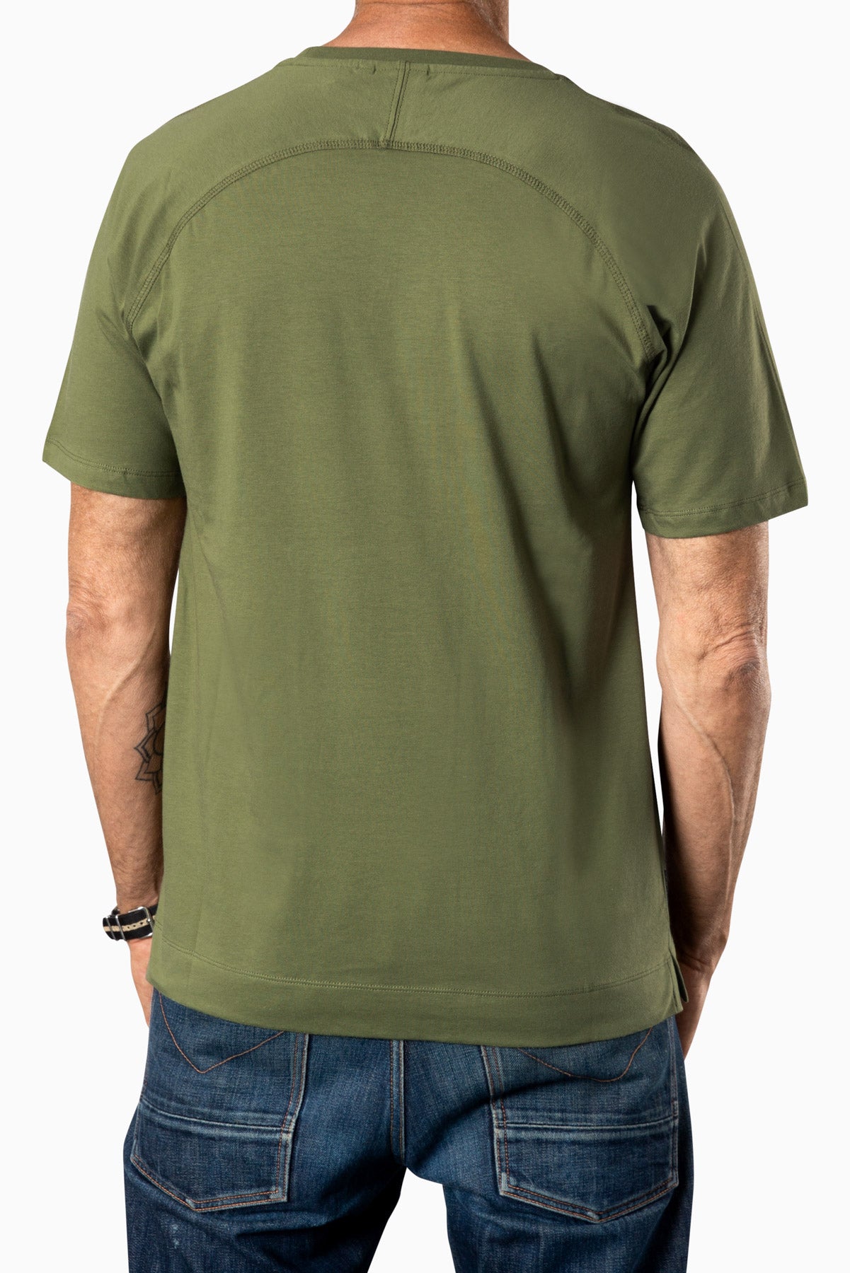 Curved Pocket Tee Terrarium Moss